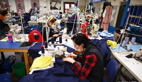 英國時裝廠改產醫護服裝